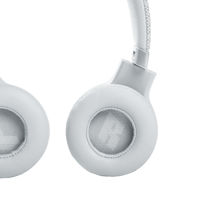 JBL Live 460NC - White - Wireless on-ear NC headphones - Detailshot 3 image number null